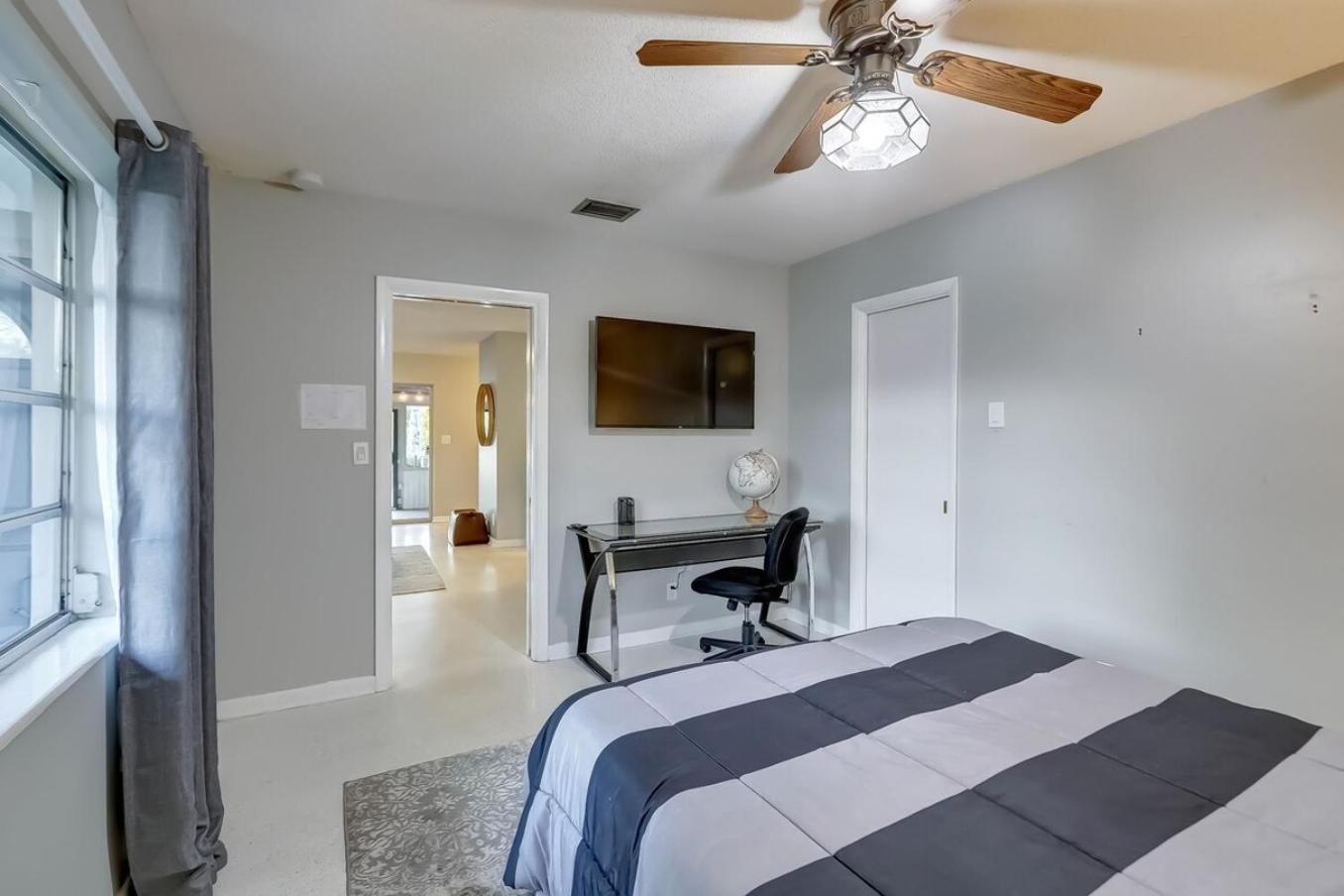 Waterfront Apartment Private Patio Pool Fort Lauderdale Bagian luar foto